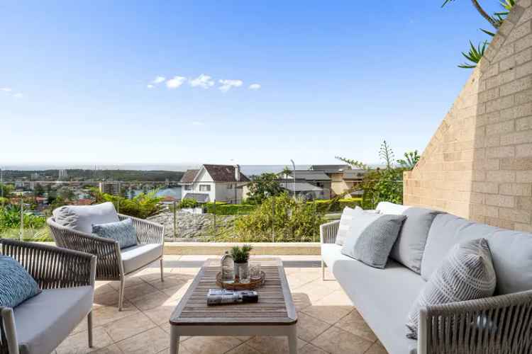 Luxurious Manly Harbour View Townhome - 3 Beds, 284sqm