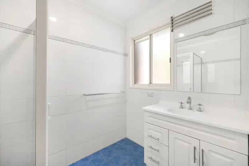 Rent Townhouse in Belconnen with 3 Bedrooms and Private Courtyard