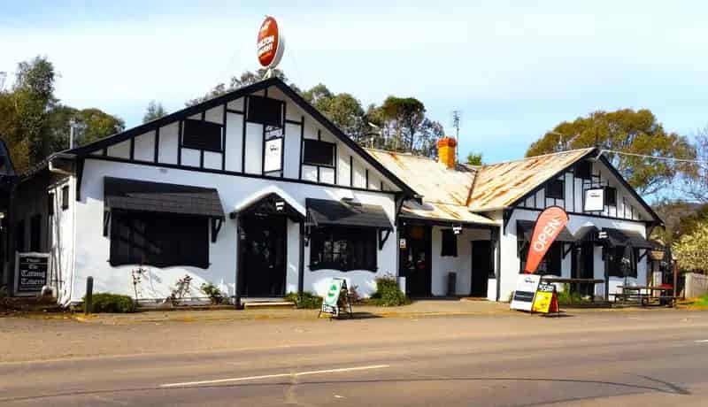FREEHOLD PASSIVE INVESTMENT - Tatong Tavern VIC - 1P0468
