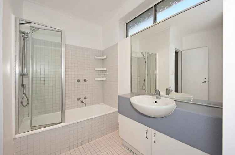 2 Bedroom 170m² River View Apartment Melbourne SJB Design