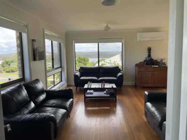 3-Bedroom Furnished Cottage Near Tuross Lake