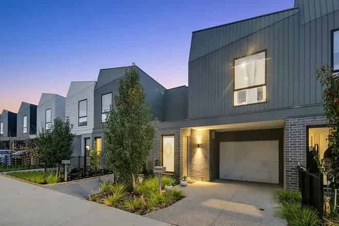 House For Sale , 24, Piccolo Circuit, Melbourne, Victoria