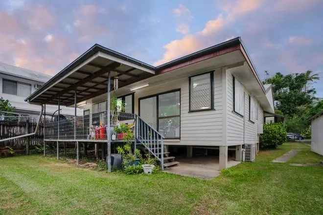 House For Sale in Cairns, Queensland