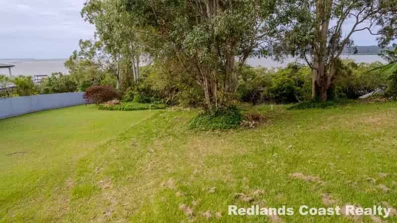 Absolute Waterfront Land with North Aspect 594sqm Water Access