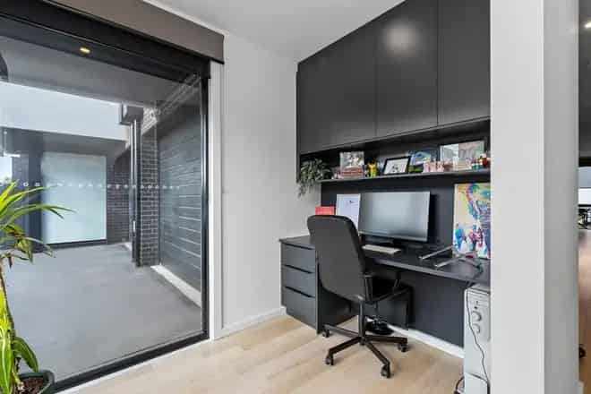 House For Rent , 19B, Burns Street, Melbourne, Victoria