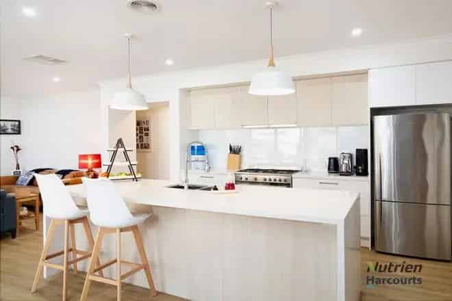 House For Sale , 2, Roycroft Way, Yea, Victoria