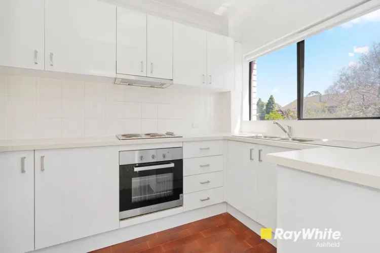 Beautifully Renovated 2 Bedroom Unit Kogarah