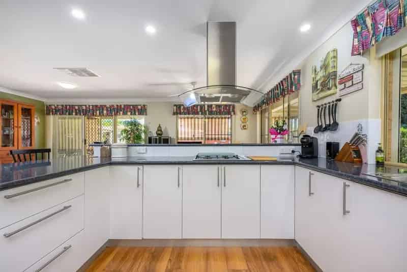 House For Sale - 2 Delwood Court, Port Kennedy WA 6172