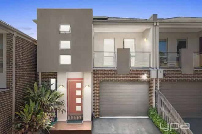 House For Sale , 7, Leopold Lane, Melbourne, Victoria