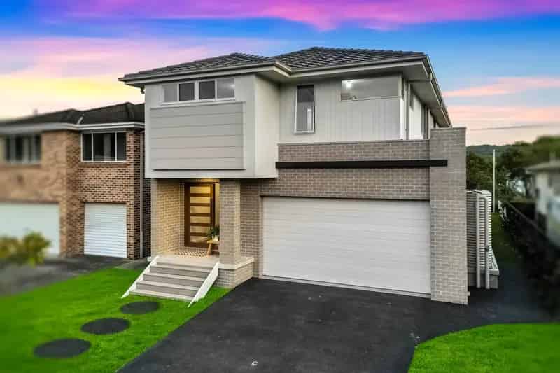 Luxurious Brand New Build | Waterfront Reserve