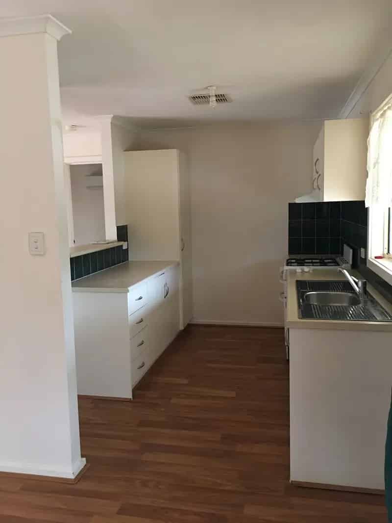 Family Buy Home with 4 Bedrooms and Garden Shed