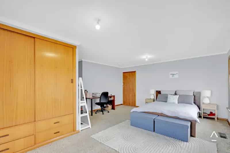 House For Lease - 2 Cedar Street, Newnham TAS 7248