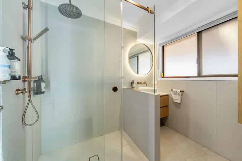 Modern, Fully Furnished Short-Term Rental -INCLUDES ALL BILLS