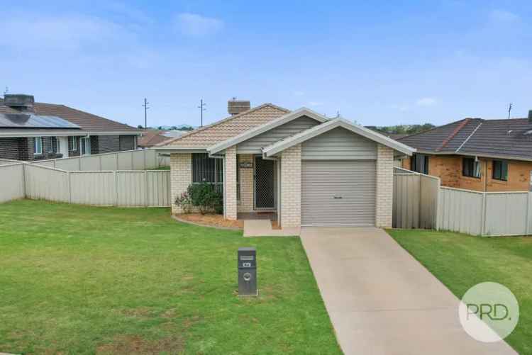 Low Maintenance Easy Living in the Heart of Oxley Vale