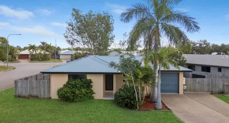 Experience modern comfort in peaceful court!