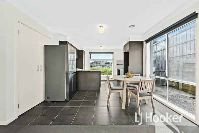 House For Sale , 17, McClenaghan Place, Melbourne, Victoria
