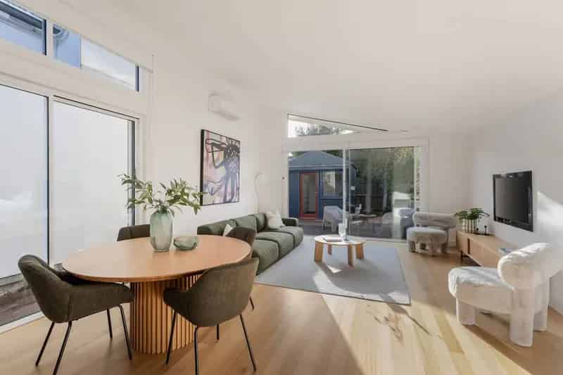 House For Sale , 38, Yarra Street, Melbourne, Victoria