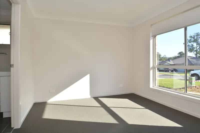 Four Bedroom Family Home for Lease in Ellalong with Large Backyard
