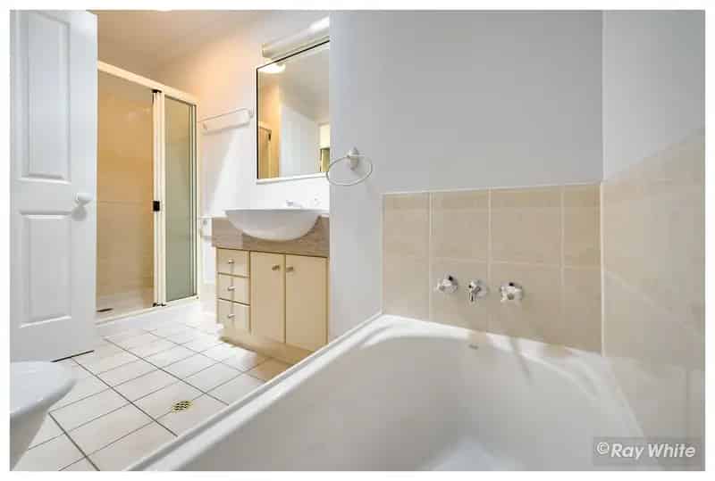 Unit 4/90 Livingstone Street, Berserker - Central, Comfortable & Convenient