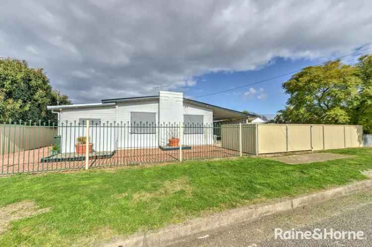 Family home for rent in South Tamworth with modern features