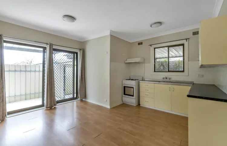 Charming Family Home 3 Bed 1 Bath Elizabeth Downs