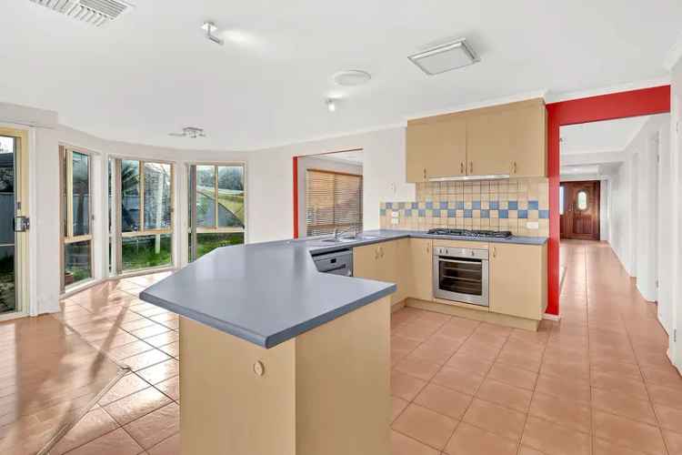 Stylish Family Home in Craigieburn!