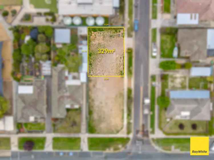 Prime Titled Lot in Kennington