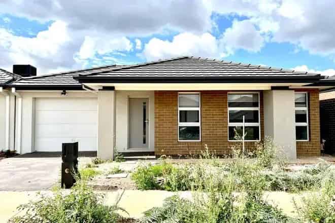 House For Rent , 14, Rangipo Street, Melbourne, Victoria