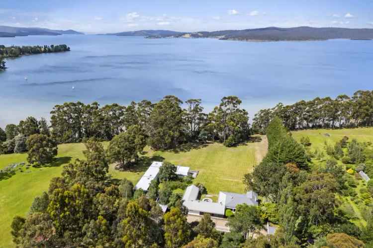  For Sale in Woodbridge, Tasmania