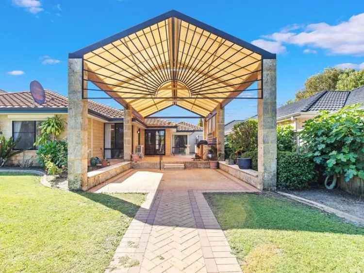 House For Sale in City of Swan, Western Australia