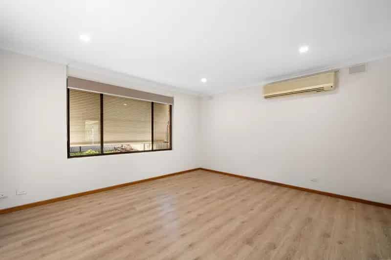 Buy 4 Bedroom Home with Updated Kitchen Near Schools