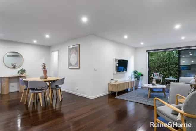 House For Rent , 41, Charlotte Street, Melbourne, Victoria