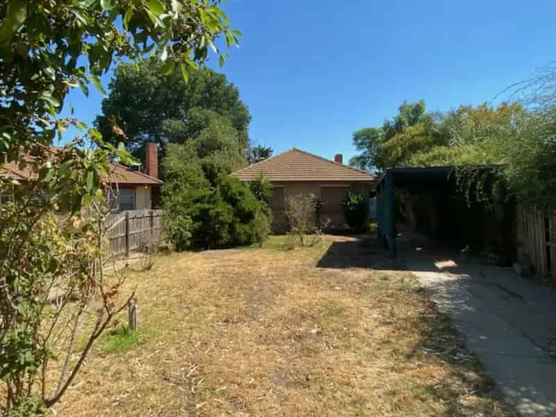 House For Sale , 18, Mundle Avenue, Swan Hill, Victoria