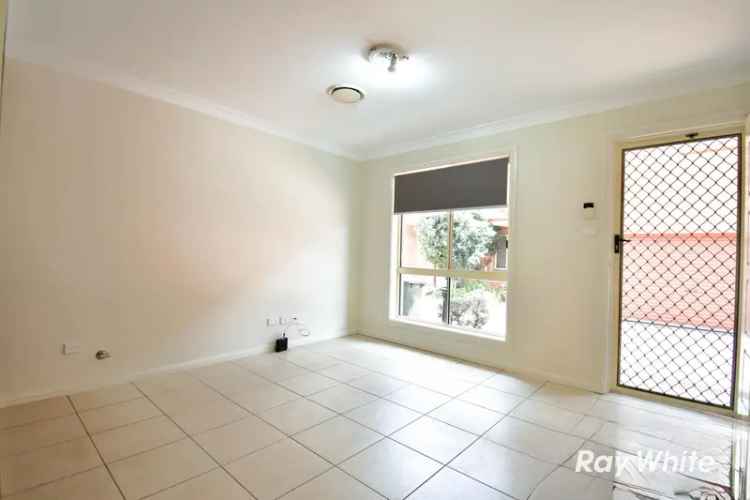 Modern Family Townhouse Quakers Hill