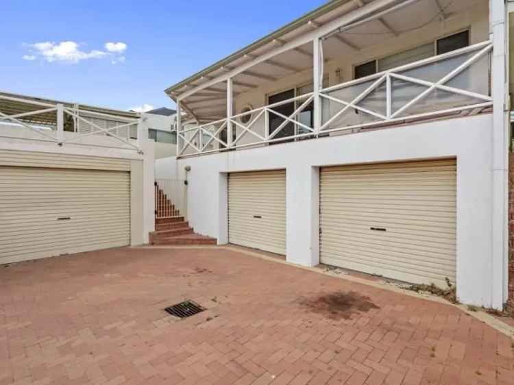 House For Sale in City of Stirling, Western Australia