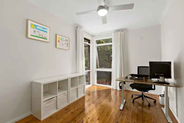 House For Sale in 4, William Place, Sydney, New South Wales