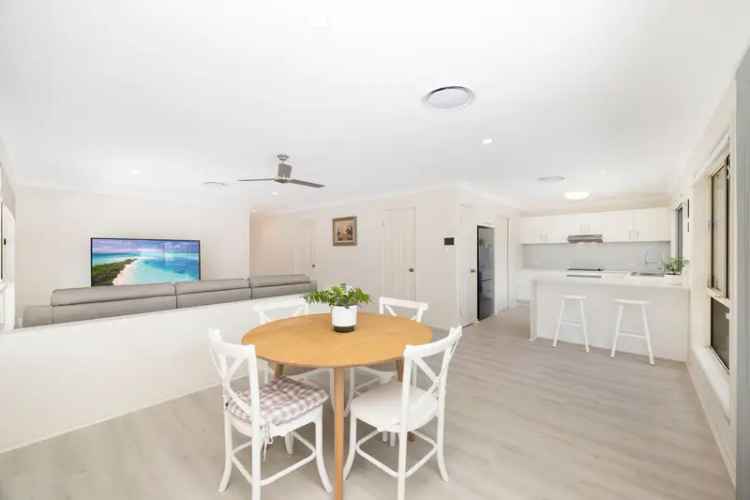 Spacious Family Home in Mudgeeraba