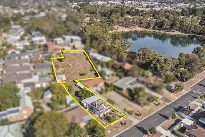 House For Sale , 207, Larter Street, Ballarat, Victoria