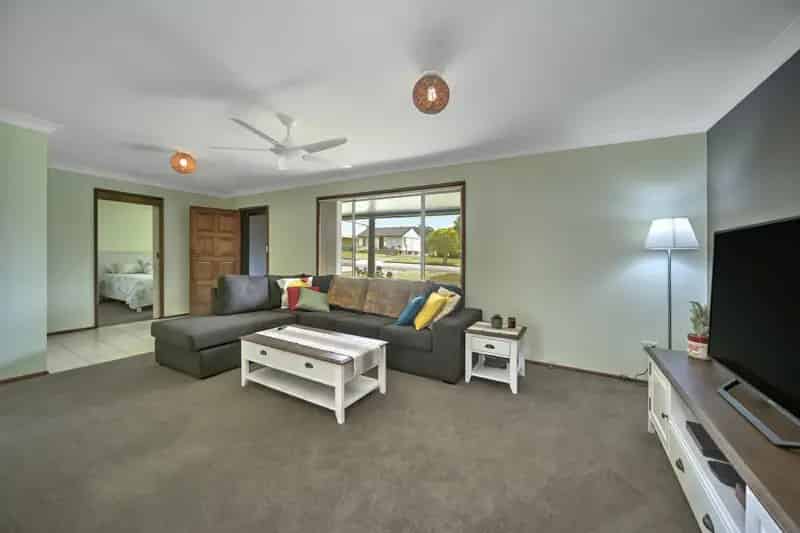 House For Sale , Sussex Inlet, New South Wales