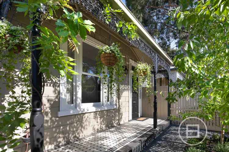 House For Sale in Melbourne, Victoria