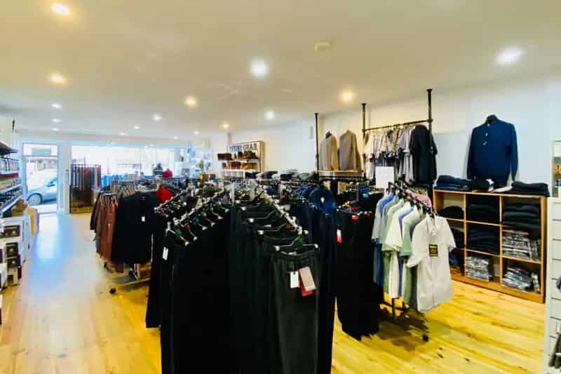 Buy commercial property Mens Gear & Beer in Portland with unique features