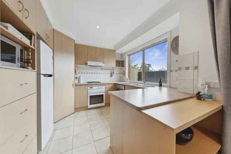 3 Bed 1 Bath Home in Pakenham - Ideal for First Home Buyers Investors Downsizers