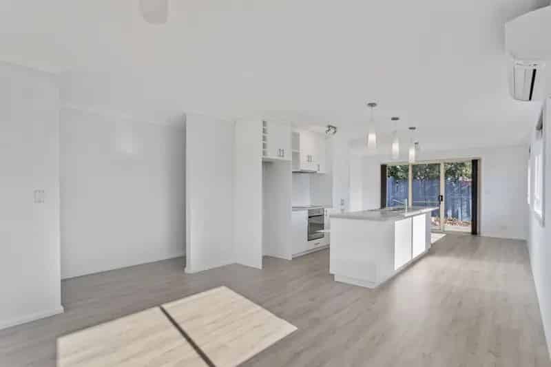 Real Estate For Lease - 2/3 Home Avenue - Blackmans Bay , TAS