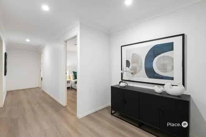House For Sale , 38, Jayef Street, City of Brisbane, Queensland