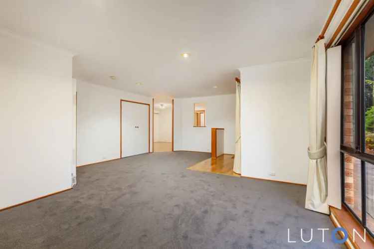 House For Rent in District of Tuggeranong, Australian Capital Territory