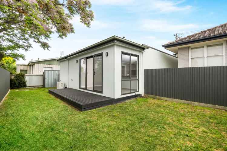 A stylish downsizer, first home or investment.