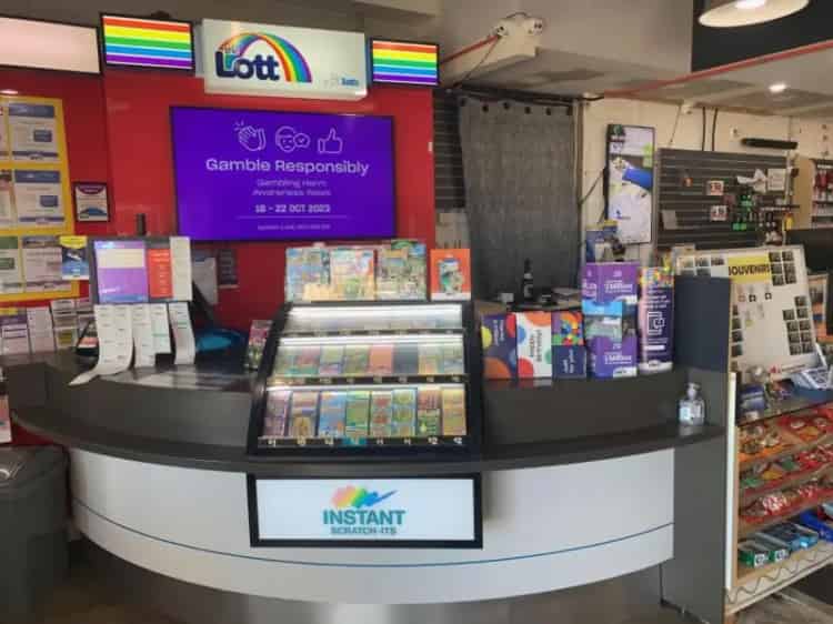 34167 Profitable Newsagency In Gippsland Lakes - Dream Location