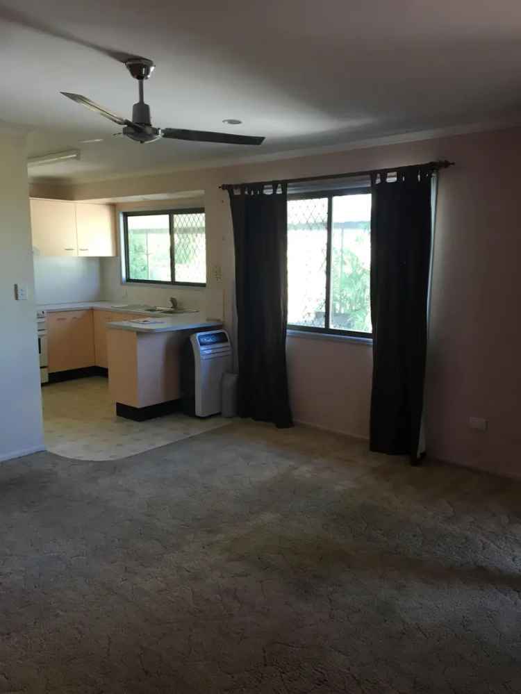 Lease 2 Bedrooms House in Rochedale South with Air Conditioning