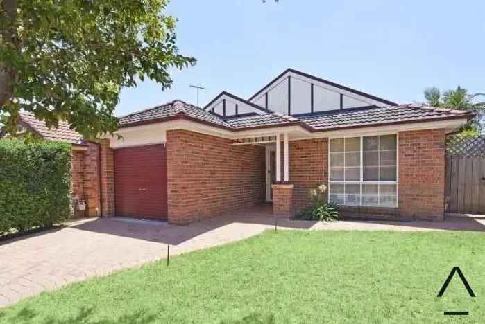 House For Lease - 15 Castle Rock Court, Wattle Grove NSW 2173