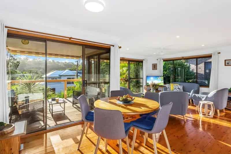 Real Estate For Lease - 16 Sprigg Place - Mount Colah , NSW